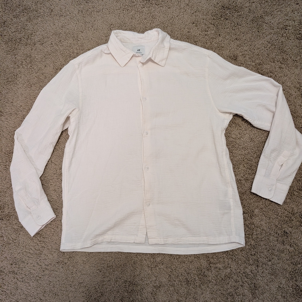 H&M Cream Resort-Style Button Down Shirt